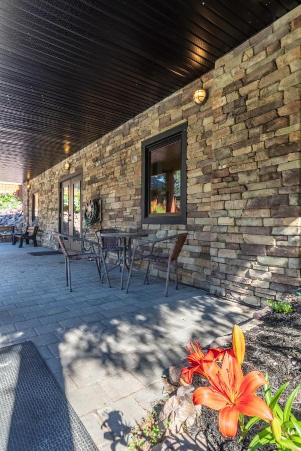 Canyon Ridge Lodge Golden Buitenkant foto