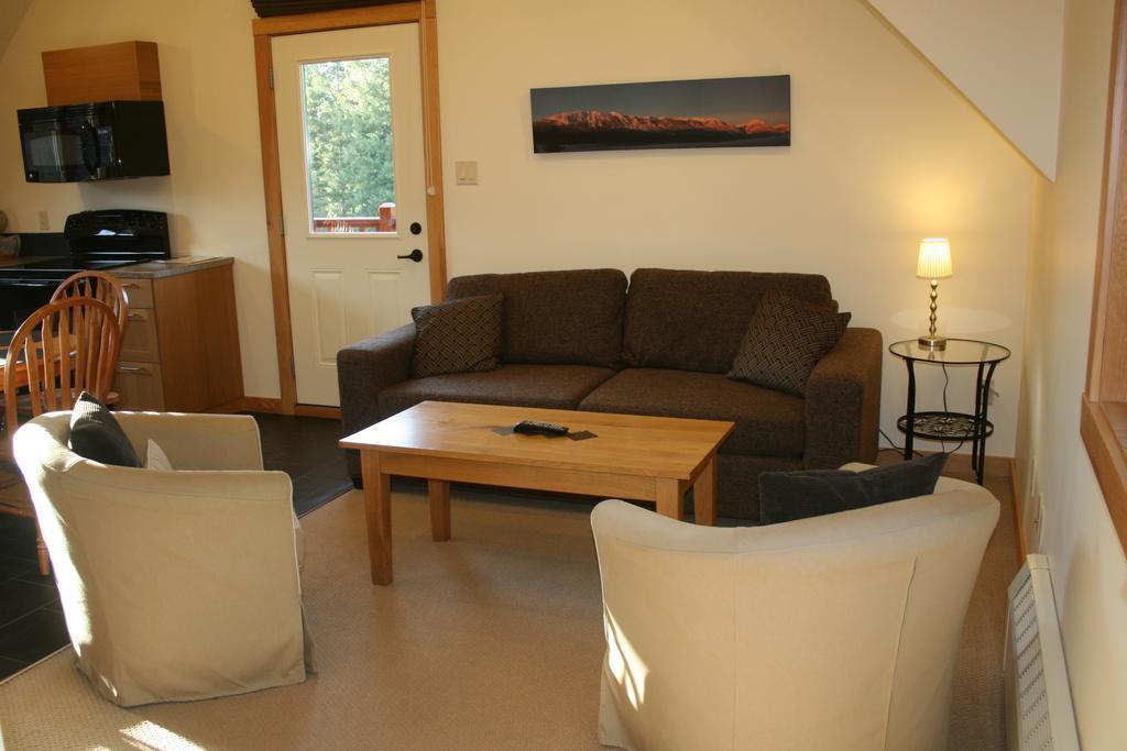 Canyon Ridge Lodge Golden Kamer foto